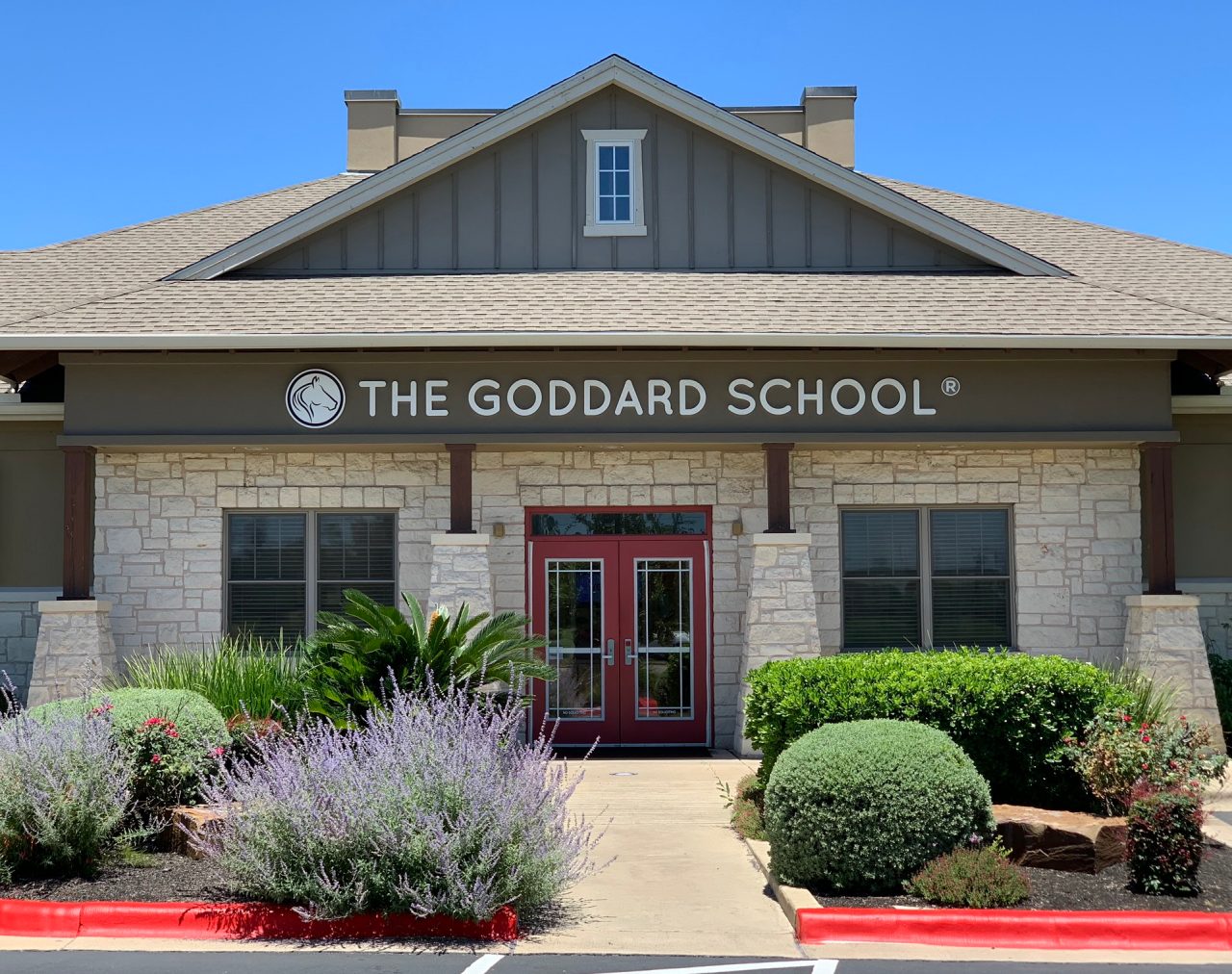Exterior image of the Round Rock Texas school 